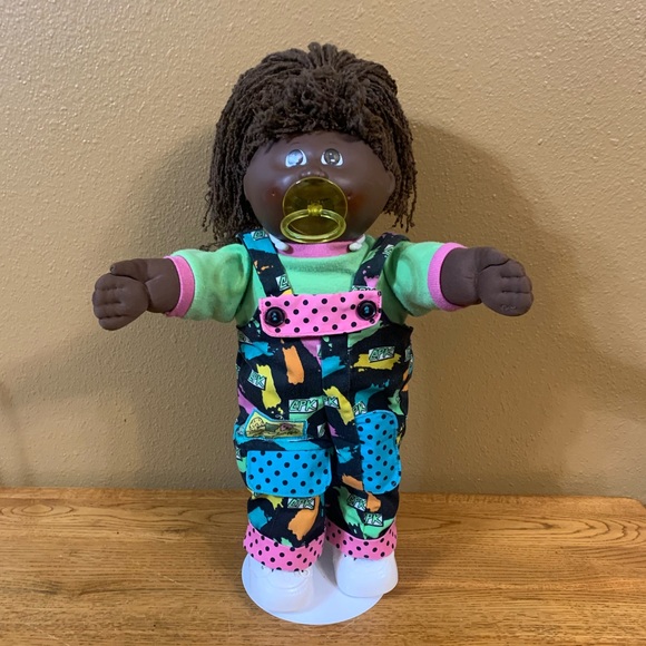 Vintage Cabbage Patch Kids Designer Line Doll AA With Pacifier In HTF Overalls - Picture 2 of 16